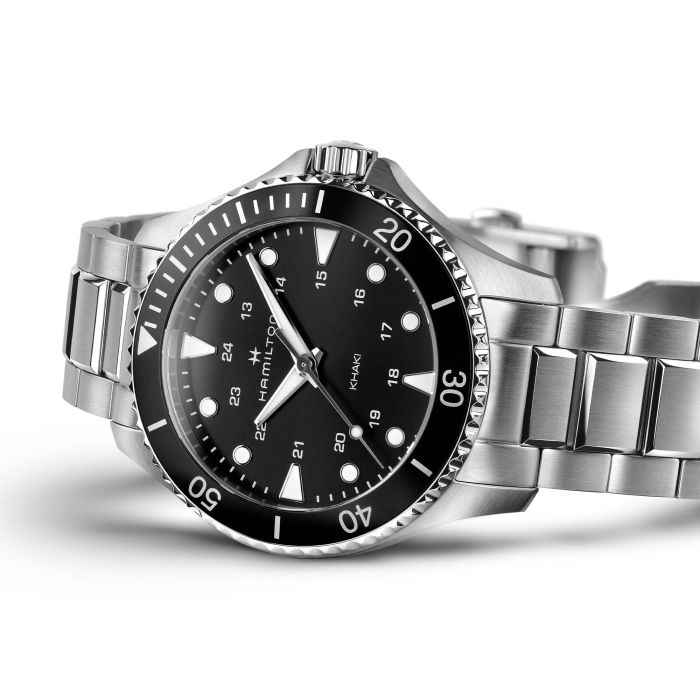 Khaki Navy Scuba Quartz - H82201131
