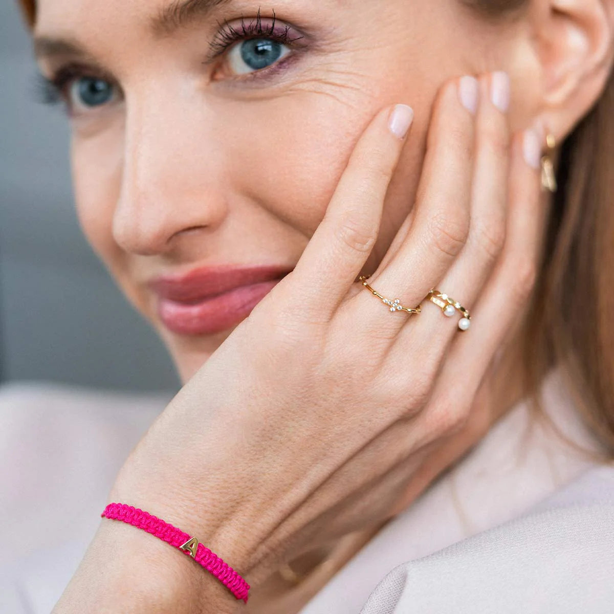 Bracciale Tessuto Rosa Con Lettera - Oro 18kt