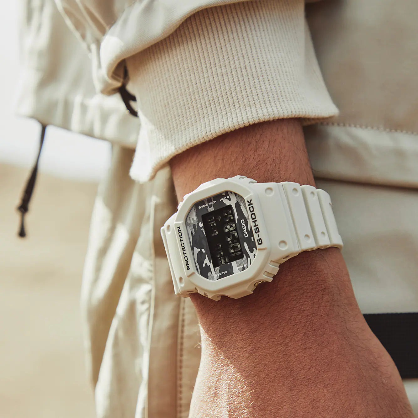 CASIO G-Shock DW-5600CA-8ER