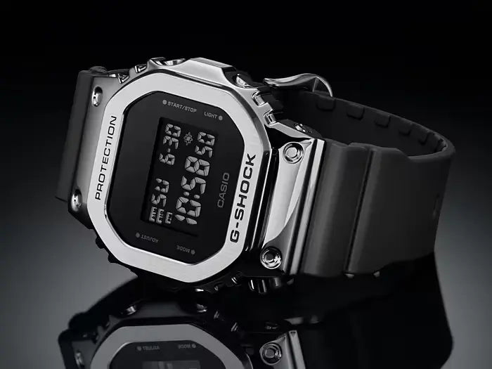 CASIO G-Shock GM-5600-1ER