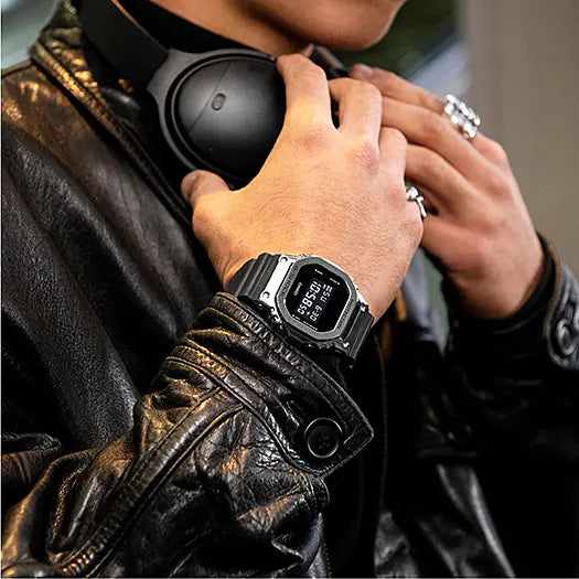 CASIO G-Shock GM-5600-1ER