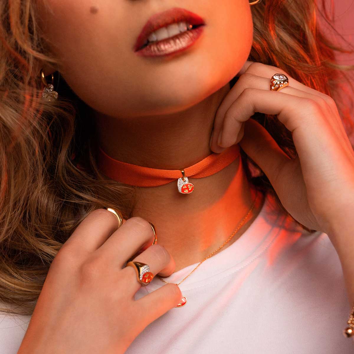 Choker Con Cuore - Smalto E Foglia Oro